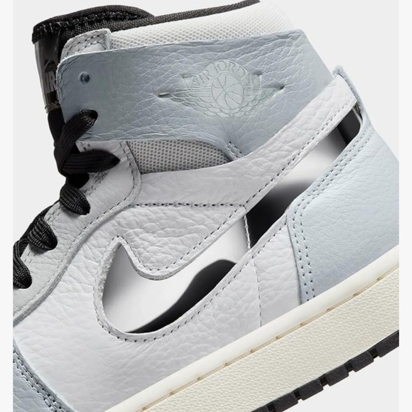 JordanAir Jordan 1 Zoom CMFT 2. Women's Size 7.5. Original new with box. Color - Picture 12 of 15